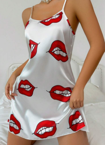 Vestido de dormir espalda al aire estampado de besos